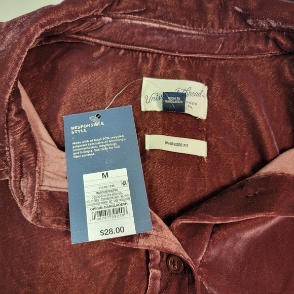 Universal Thread Women’s Long Sleeve Collared Button-Down Shirt Velvet Maroon M - Picture 3 of 6